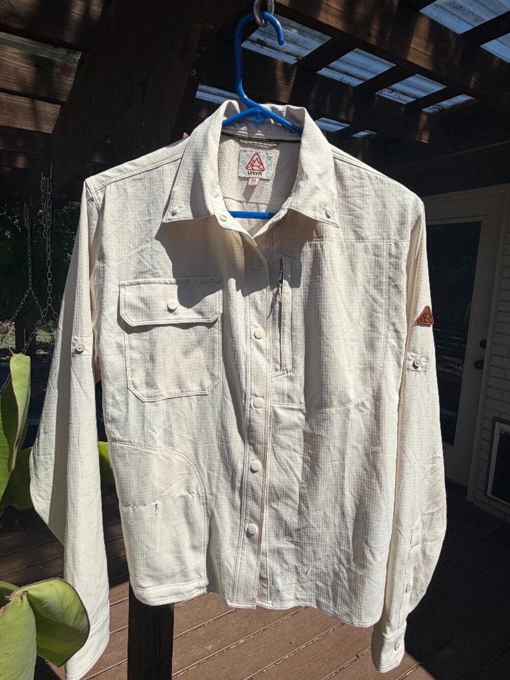 Livsn Women's Creek Shirt Size Medium in Birch - Never Worn, Brand New